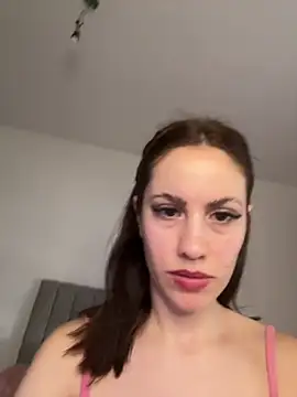LolaSB webkamerás műsora