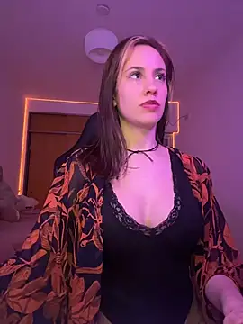 Chat +18 de LolaSB ao vivo