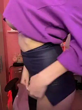 LolaSB Show in webcam