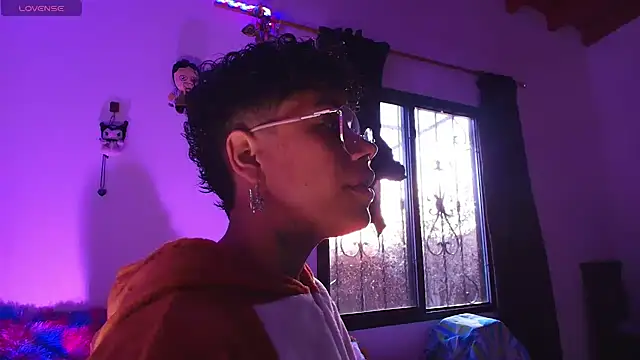 Canela_Osada_ Obrolan Langsung XXX