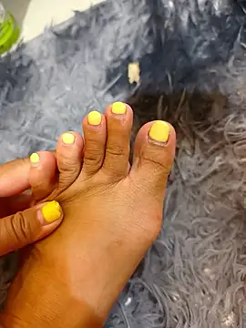 Pertunjukan Kamera Web Ponthip