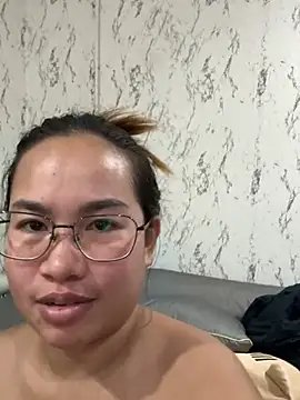Ponthipn Webbikameraesitys
