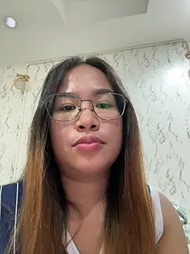 Ponthip Live chatroom