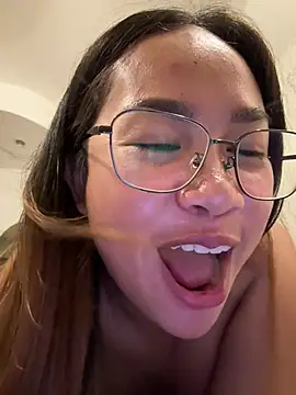 Ponthip Pertunjukan Webcam