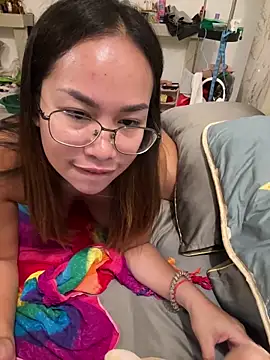 Ponthip Pertunjukan Webcam
