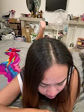 Ponthip's Webcam Show