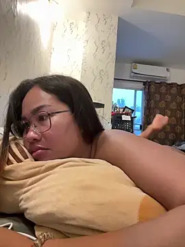 Ponthip Pertunjukan Webcam