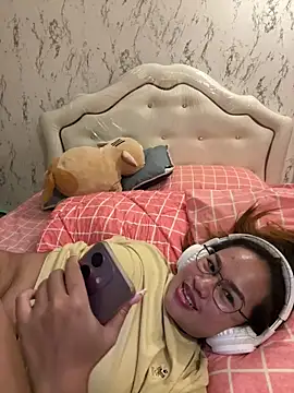 Ponthip Show in webcam