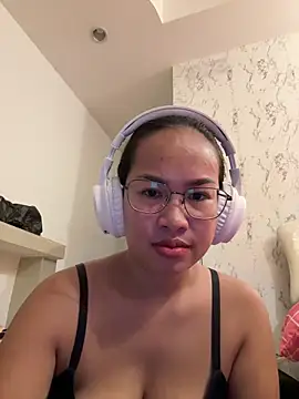 Ponthip Webcamshow