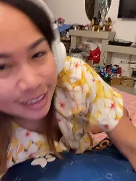 Ponthip Pertunjukan Webcam