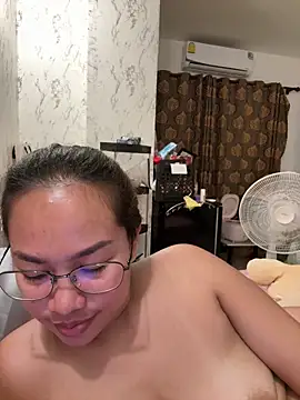 Ponthip Pertunjukan Webcam