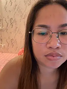 Ponthip Pertunjukan Webcam