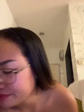 Ponthip's Webcam Show