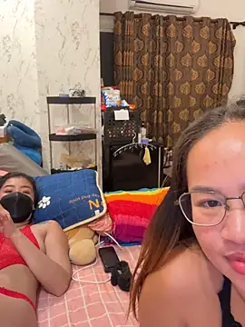 Ponthip's Webcam Show