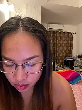 Ponthip Webcamshow