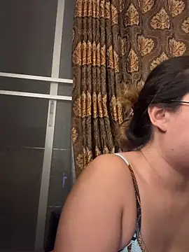 Ponthip Pertunjukan Webcam