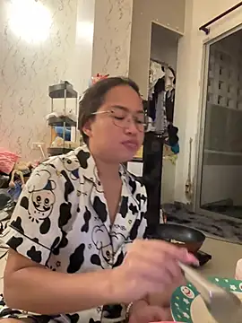 Ponthip Pertunjukan Webcam