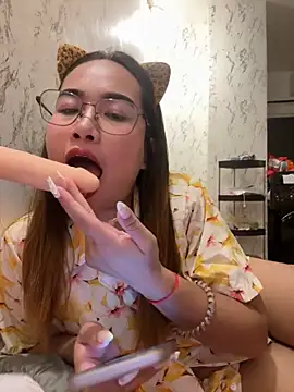 Ponthip Pertunjukan Webcam