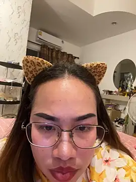 Ponthip Pertunjukan Webcam