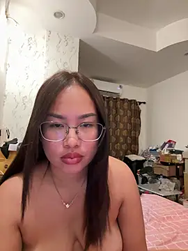 Ponthip webcam show