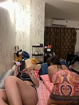 Ponthip's Webcam Show