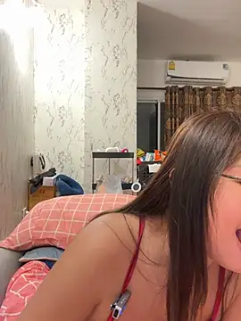 Ponthip Pertunjukan Webcam