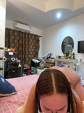 Ponthip Pertunjukan Webcam