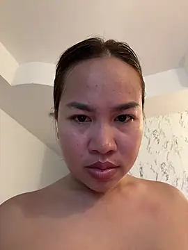 Ponthip's Webcam Show