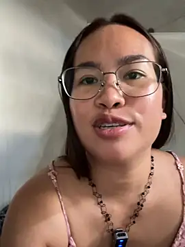 Ponthip Pertunjukan Webcam