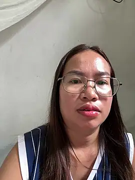 Ponthip Pertunjukan Webcam