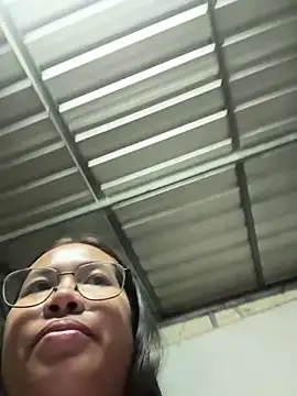 Ponthip Pertunjukan Webcam