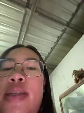 Ponthip Pertunjukan Webcam
