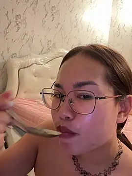 Ponthip Pertunjukan Webcam