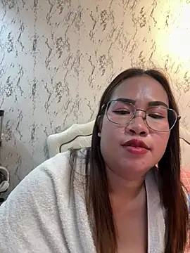 Ponthip's Webcam Show