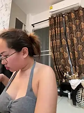 Ponthip Pertunjukan Webcam