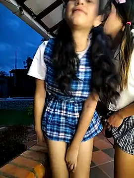 l0lita_emi Show Webcam