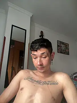 Show modela BabyAzz19 na web-kameri