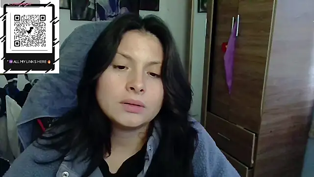 Chat +18 de yessica_gomez01 ao vivo