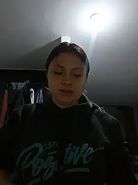 yessica_gomez01's Live XXX Chat
