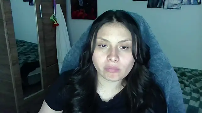 Chat +18 de yessica_gomez01 ao vivo