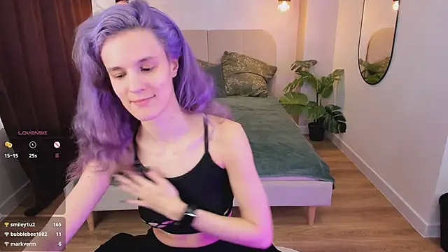 AuraLaunni's Live XXX Chat