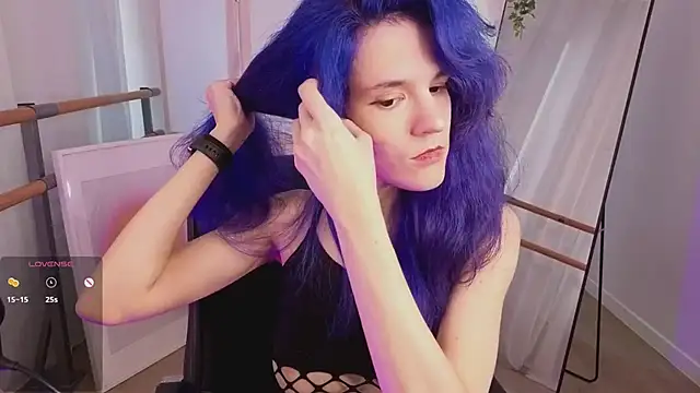 Chat +18 de AuraLaunni ao vivo