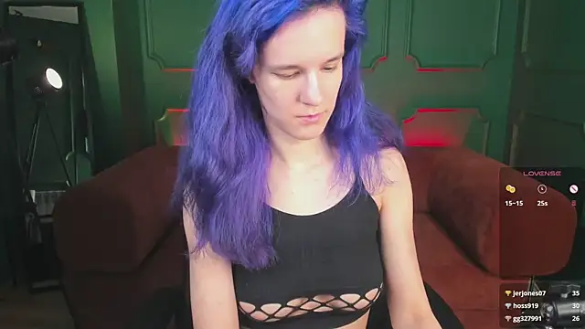 AuraLaunni's Live XXX Chat