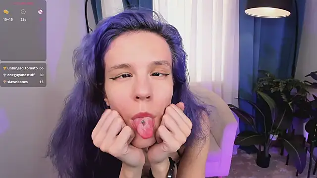 AuraLaunni's Live XXX Chat