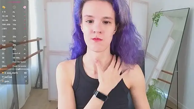 AuraLaunni's Live XXX Chat