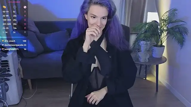 AuraLaunni's Live XXX Chat