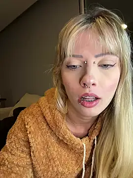 sexyquelzinha webcam show
