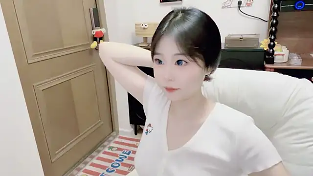 Onefiona 现场性爱视讯表演