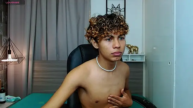 Show de webcam de Anyelo_Twink