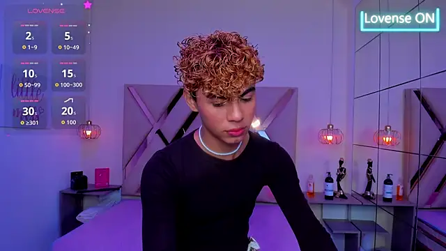 Anyelo_Twink's Webcam Show